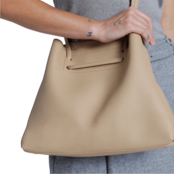 8 OTHER REASONS Vegan Pebbled Leather Slouchy Bucket Bag Tan/Beige